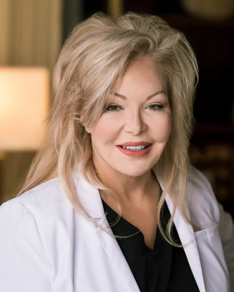 Dr. Kimberly Henry, M.D. — Board-Certified Plastic Surgeon